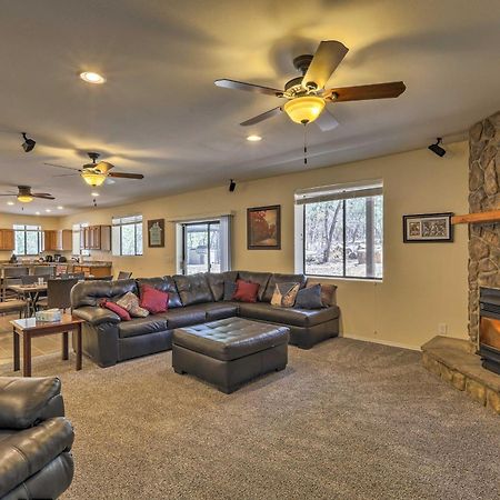Spacious Pinetop-Lakeside Home With Hot Tub And Grill! Εξωτερικό φωτογραφία