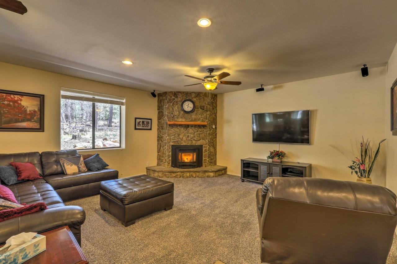 Spacious Pinetop-Lakeside Home With Hot Tub And Grill! Εξωτερικό φωτογραφία