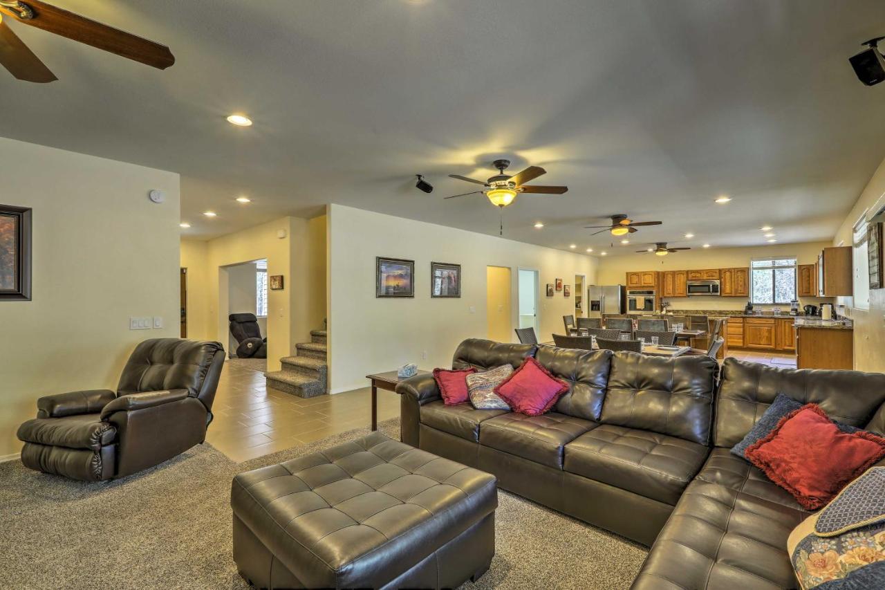 Spacious Pinetop-Lakeside Home With Hot Tub And Grill! Εξωτερικό φωτογραφία