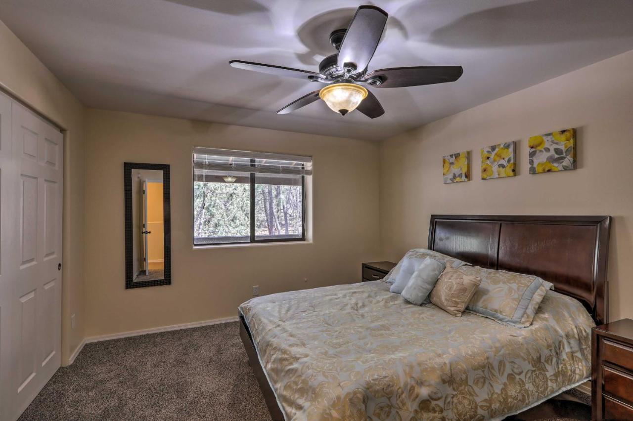 Spacious Pinetop-Lakeside Home With Hot Tub And Grill! Εξωτερικό φωτογραφία