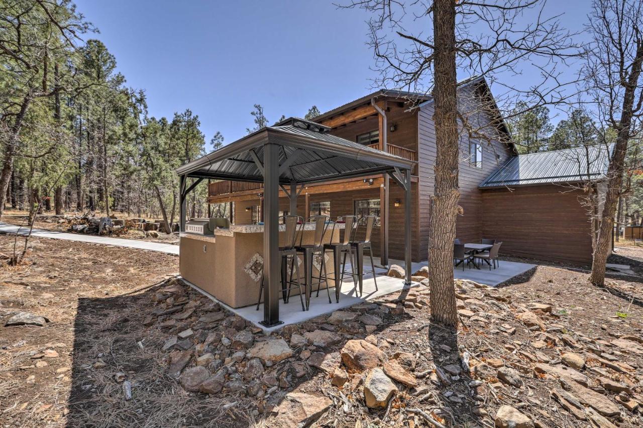 Spacious Pinetop-Lakeside Home With Hot Tub And Grill! Εξωτερικό φωτογραφία