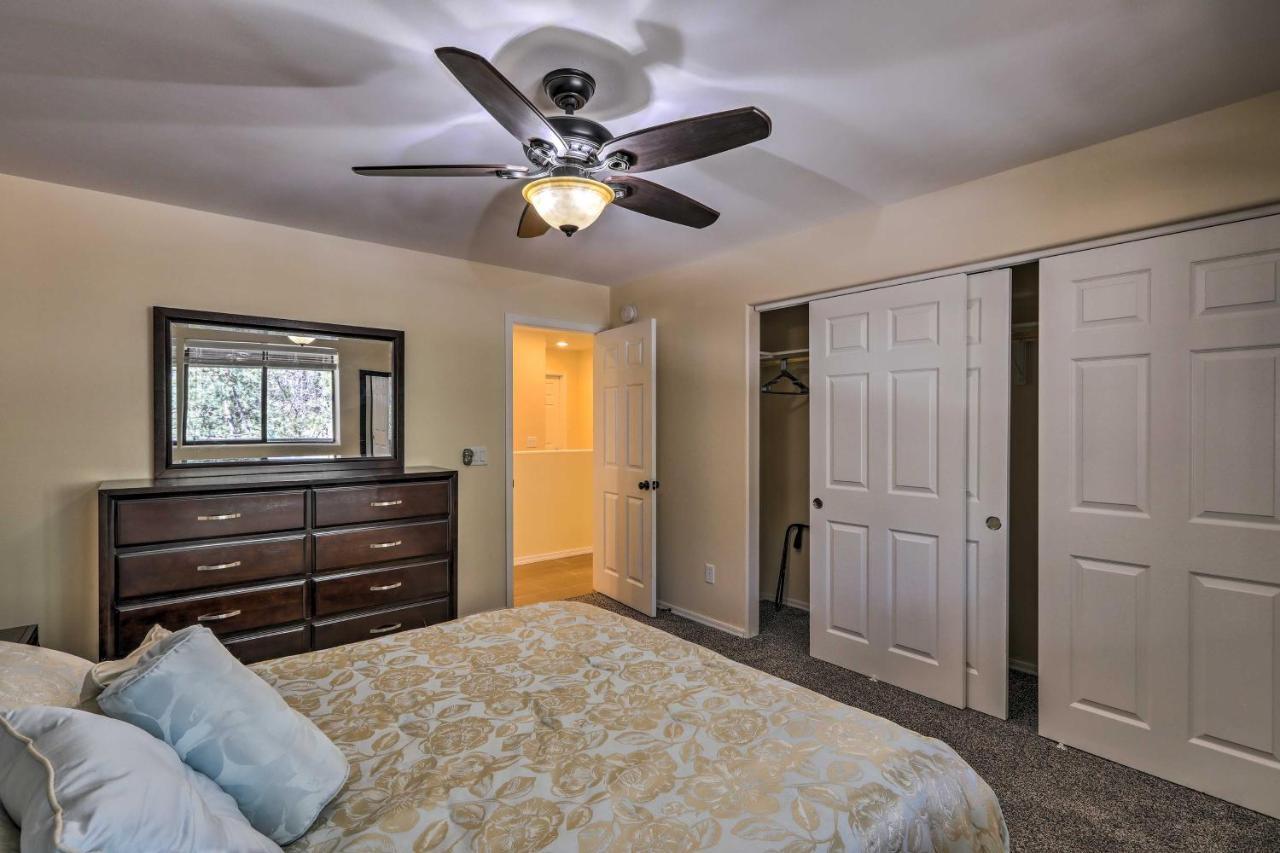 Spacious Pinetop-Lakeside Home With Hot Tub And Grill! Εξωτερικό φωτογραφία